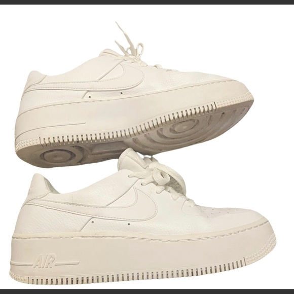 SOLD Nike Air Forces 1 - Picture 2 of 6